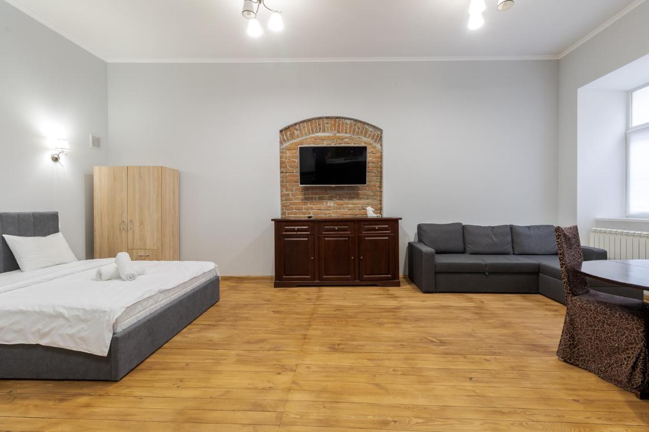 Apartment On Stavropihiiska Street 3 Leopoli Esterno foto