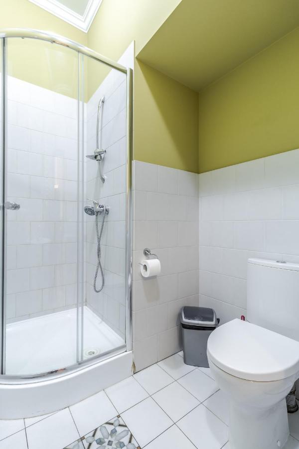 Apartment On Stavropihiiska Street 3 Leopoli Esterno foto