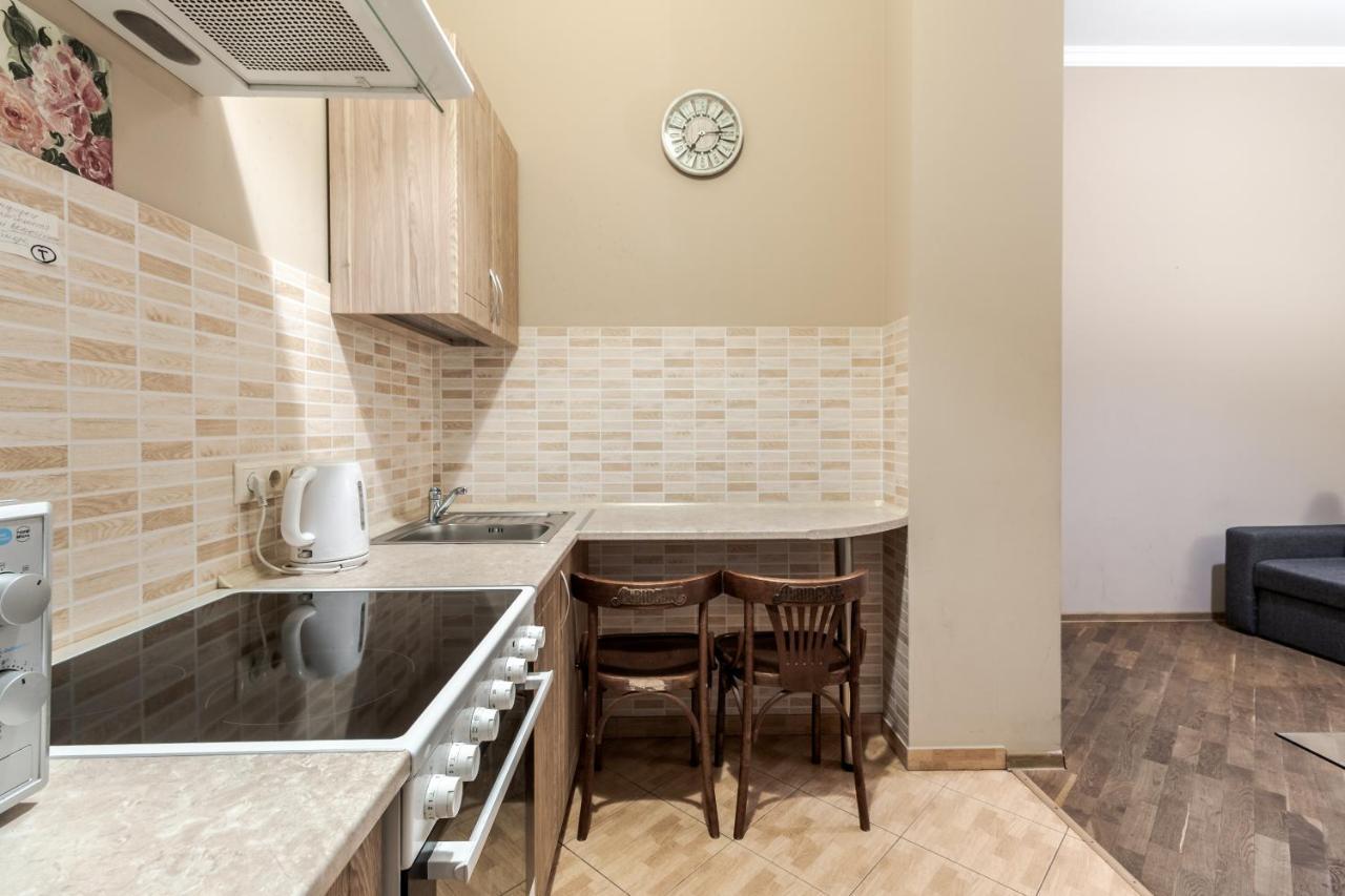 Apartment On Stavropihiiska Street 3 Leopoli Esterno foto